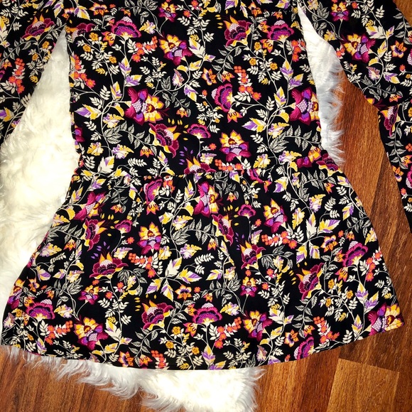 H&M Divided Bell Sleeve Floral Tunic Dress - Picture 2 of 8